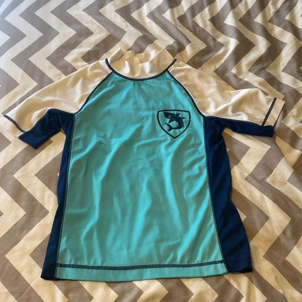 Short Sleeve Rash Guard - Picture 2 of 5